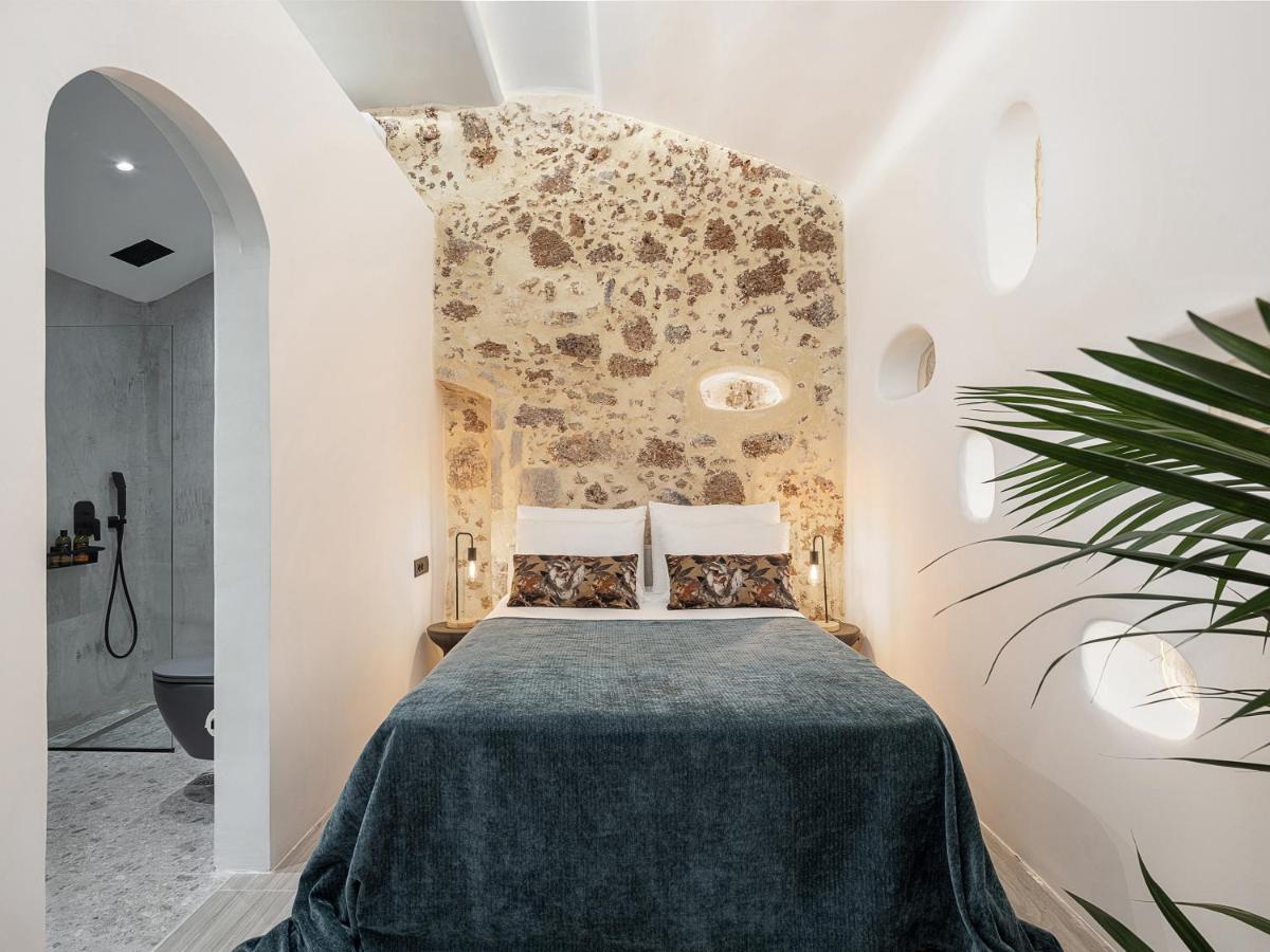 Malmaki, A Street View Apartment Chania (Crete)